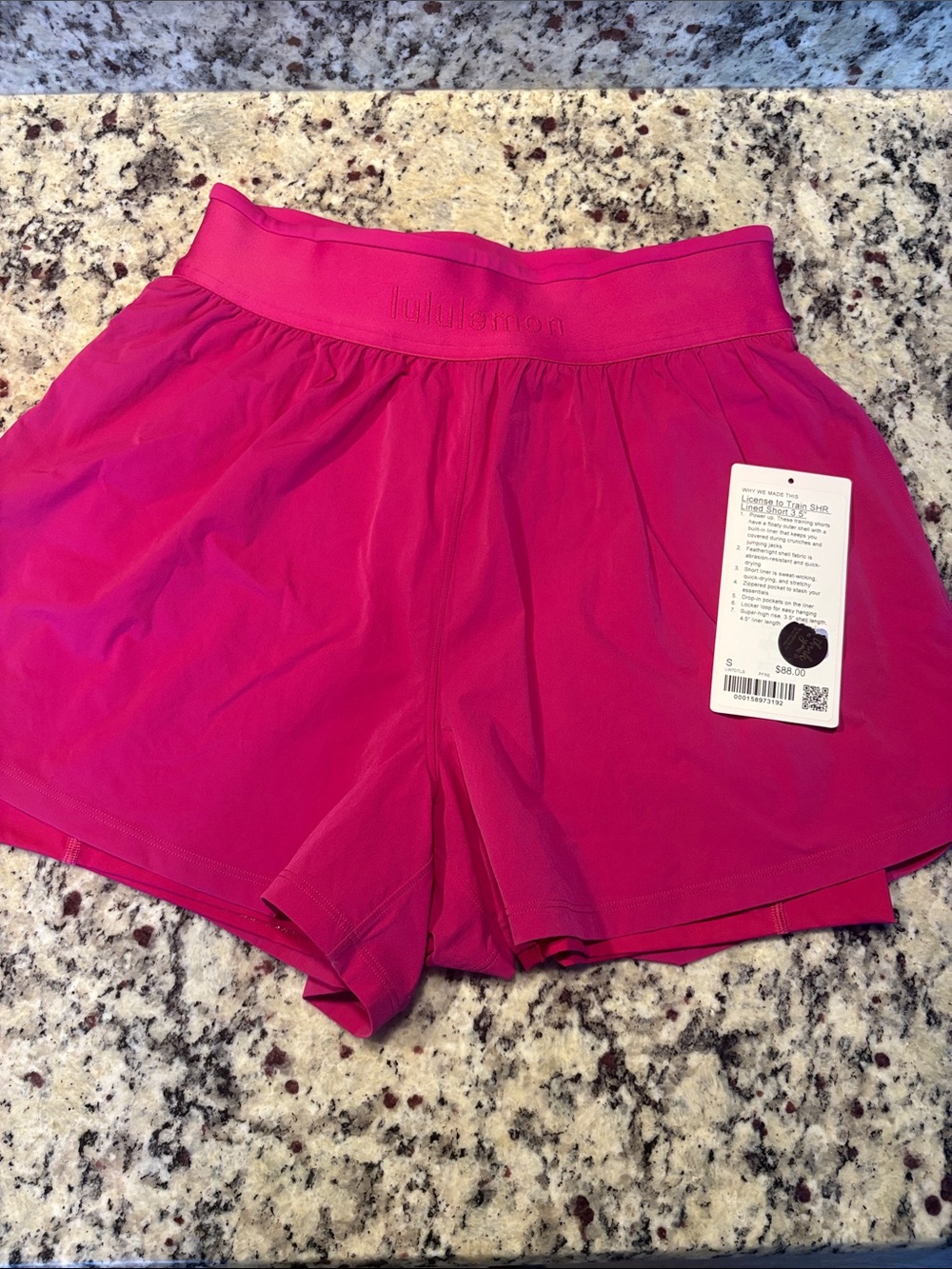 Lululemon license to train SHR lined short 3.5 inch